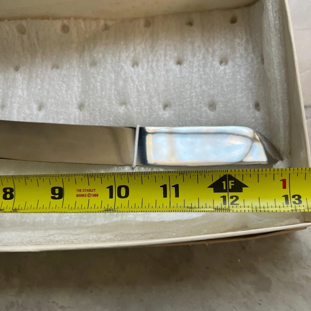 Crane or Swan Carved‎ Handle Sheffield Artek Cake Knife